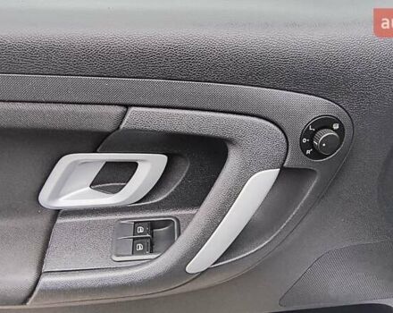 Серый Шкода Фабия, объемом двигателя 1.6 л и пробегом 189 тыс. км за 6100 $, фото 31 на Automoto.ua