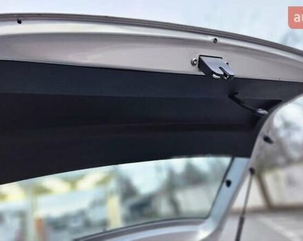 Серый Шкода Фабия, объемом двигателя 1.4 л и пробегом 211 тыс. км за 5450 $, фото 30 на Automoto.ua