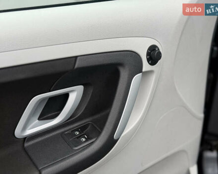 Серый Шкода Фабия, объемом двигателя 1.4 л и пробегом 194 тыс. км за 5850 $, фото 23 на Automoto.ua