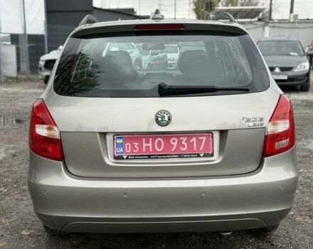 Серый Шкода Фабия, объемом двигателя 1.6 л и пробегом 112 тыс. км за 7300 $, фото 2 на Automoto.ua