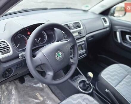 Серый Шкода Фабия, объемом двигателя 1.4 л и пробегом 211 тыс. км за 5450 $, фото 62 на Automoto.ua