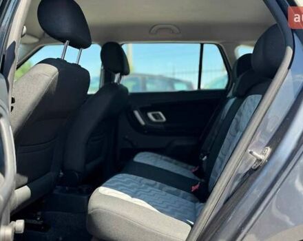 Серый Шкода Фабия, объемом двигателя 1.39 л и пробегом 224 тыс. км за 6000 $, фото 16 на Automoto.ua