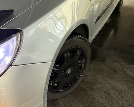 Серый Шкода Фабия, объемом двигателя 1.2 л и пробегом 115 тыс. км за 5300 $, фото 22 на Automoto.ua