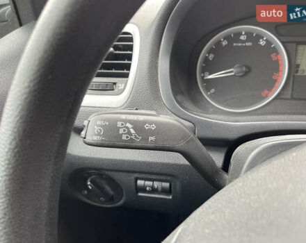 Серый Шкода Фабия, объемом двигателя 1.4 л и пробегом 196 тыс. км за 5600 $, фото 24 на Automoto.ua