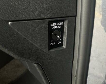 Серый Шкода Фабия, объемом двигателя 1.6 л и пробегом 187 тыс. км за 6570 $, фото 14 на Automoto.ua