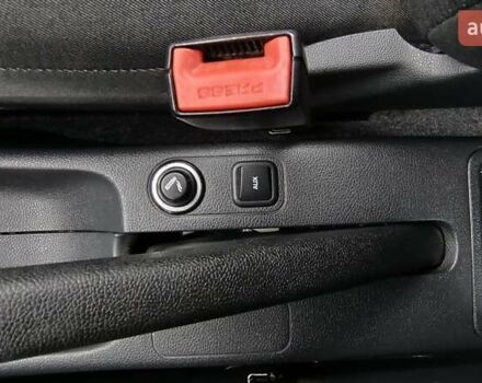 Серый Шкода Фабия, объемом двигателя 1.6 л и пробегом 189 тыс. км за 6100 $, фото 38 на Automoto.ua