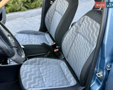 Сірий Шкода Фабія, об'ємом двигуна 1.4 л та пробігом 263 тис. км за 4750 $, фото 26 на Automoto.ua