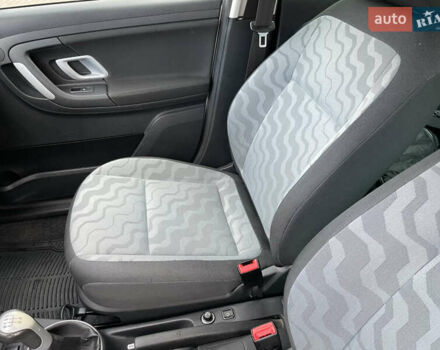 Серый Шкода Фабия, объемом двигателя 1.6 л и пробегом 223 тыс. км за 5339 $, фото 37 на Automoto.ua