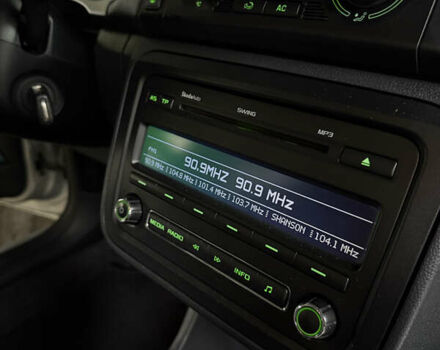 Серый Шкода Фабия, объемом двигателя 1.2 л и пробегом 115 тыс. км за 5300 $, фото 9 на Automoto.ua