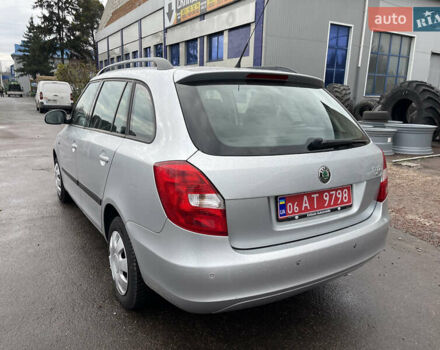 Серый Шкода Фабия, объемом двигателя 1.4 л и пробегом 196 тыс. км за 5600 $, фото 9 на Automoto.ua