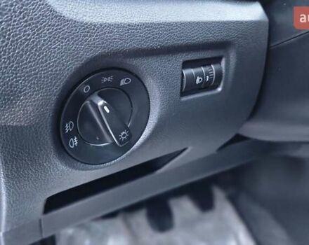 Серый Шкода Фабия, объемом двигателя 1.4 л и пробегом 211 тыс. км за 5450 $, фото 44 на Automoto.ua