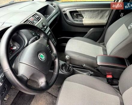 Серый Шкода Фабия, объемом двигателя 1.39 л и пробегом 150 тыс. км за 5300 $, фото 21 на Automoto.ua