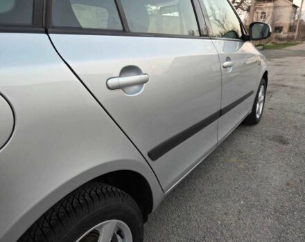 Серый Шкода Фабия, объемом двигателя 1.4 л и пробегом 172 тыс. км за 6550 $, фото 5 на Automoto.ua