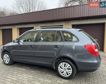 Серый Шкода Фабия, объемом двигателя 1.39 л и пробегом 240 тыс. км за 5400 $, фото 3 на Automoto.ua