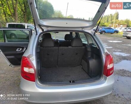 Сірий Шкода Фабія, об'ємом двигуна 1.42 л та пробігом 350 тис. км за 4500 $, фото 7 на Automoto.ua