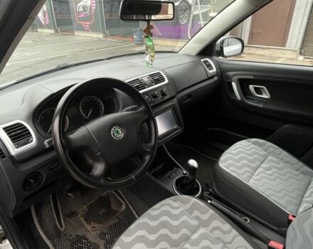 Серый Шкода Фабия, объемом двигателя 1.4 л и пробегом 194 тыс. км за 4400 $, фото 8 на Automoto.ua