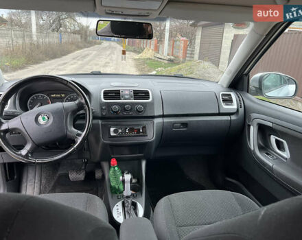 Серый Шкода Фабия, объемом двигателя 1.6 л и пробегом 239 тыс. км за 6750 $, фото 12 на Automoto.ua