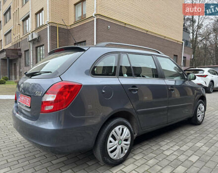 Серый Шкода Фабия, объемом двигателя 1.39 л и пробегом 240 тыс. км за 5400 $, фото 6 на Automoto.ua