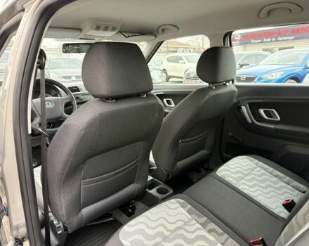 Серый Шкода Фабия, объемом двигателя 1.6 л и пробегом 112 тыс. км за 7300 $, фото 10 на Automoto.ua