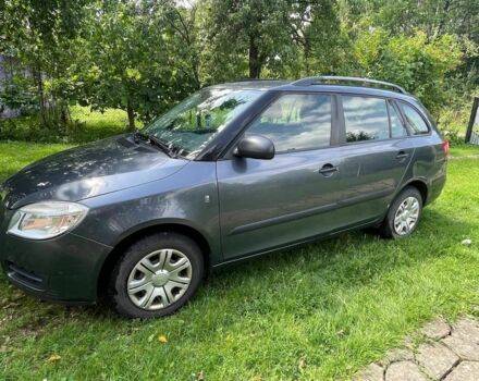 Шкода Фабия 2009 в Болехове на Automoto.ua Серый Шкода Фабия, объемом двигателя 1.2 л и пробегом 213 тыс. км за 5200 $, фото 4 на Automoto.ua