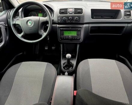 Серый Шкода Фабия, объемом двигателя 1.39 л и пробегом 150 тыс. км за 5300 $, фото 14 на Automoto.ua