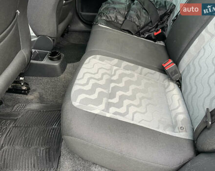 Серый Шкода Фабия, объемом двигателя 1.6 л и пробегом 223 тыс. км за 5339 $, фото 39 на Automoto.ua