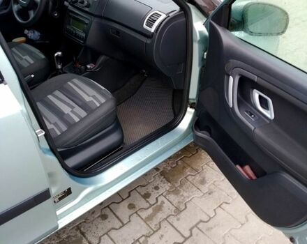 Сірий Шкода Фабія, об'ємом двигуна 1.6 л та пробігом 370 тис. км за 4999 $, фото 1 на Automoto.ua