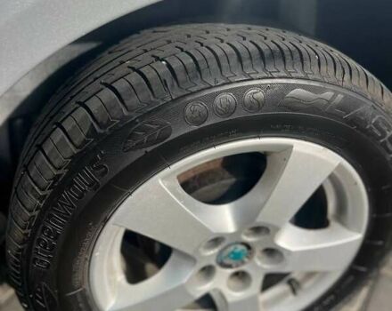 Серый Шкода Фабия, объемом двигателя 1.39 л и пробегом 204 тыс. км за 5500 $, фото 14 на Automoto.ua