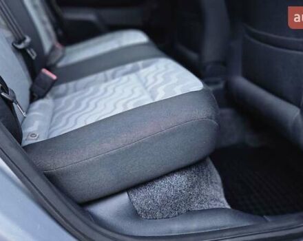 Серый Шкода Фабия, объемом двигателя 1.4 л и пробегом 211 тыс. км за 5450 $, фото 28 на Automoto.ua