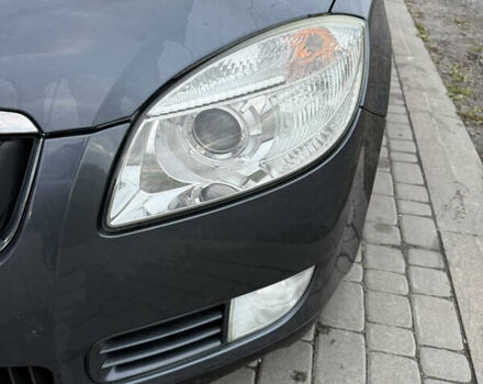 Шкода Фабия 2009 в Жовкве на Automoto.ua Серый Шкода Фабия, объемом двигателя 1.42 л и пробегом 242 тыс. км за 6200 $, фото 4 на Automoto.ua