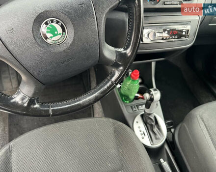 Серый Шкода Фабия, объемом двигателя 1.6 л и пробегом 239 тыс. км за 6750 $, фото 14 на Automoto.ua