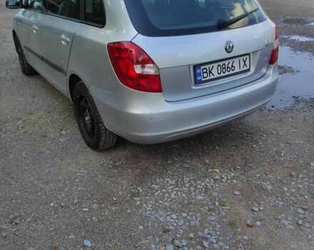 Сірий Шкода Фабія, об'ємом двигуна 1.42 л та пробігом 350 тис. км за 4500 $, фото 3 на Automoto.ua