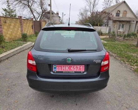 Серый Шкода Фабия, объемом двигателя 1.4 л и пробегом 174 тыс. км за 6550 $, фото 7 на Automoto.ua