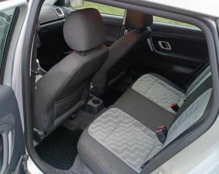 Серый Шкода Фабия, объемом двигателя 0 л и пробегом 170 тыс. км за 5331 $, фото 4 на Automoto.ua