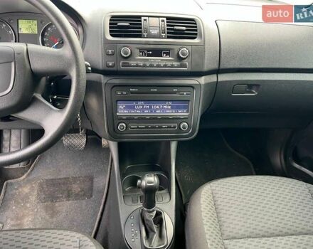 Серый Шкода Фабия, объемом двигателя 1.2 л и пробегом 208 тыс. км за 6990 $, фото 25 на Automoto.ua