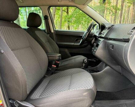 Серый Шкода Фабия, объемом двигателя 1.2 л и пробегом 147 тыс. км за 7400 $, фото 21 на Automoto.ua