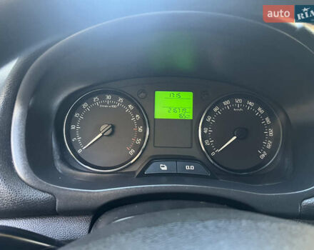 Серый Шкода Фабия, объемом двигателя 1.2 л и пробегом 210 тыс. км за 5750 $, фото 21 на Automoto.ua