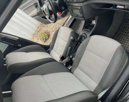 Сірий Шкода Фабія, об'ємом двигуна 1.4 л та пробігом 220 тис. км за 5800 $, фото 11 на Automoto.ua