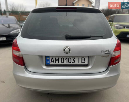 Серый Шкода Фабия, объемом двигателя 1.4 л и пробегом 240 тыс. км за 3999 $, фото 10 на Automoto.ua