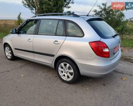 Серый Шкода Фабия, объемом двигателя 1.39 л и пробегом 179 тыс. км за 5750 $, фото 7 на Automoto.ua