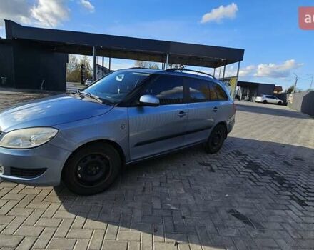 Серый Шкода Фабия, объемом двигателя 1.6 л и пробегом 202 тыс. км за 5200 $, фото 3 на Automoto.ua