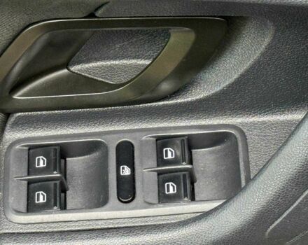 Серый Шкода Фабия, объемом двигателя 1.2 л и пробегом 147 тыс. км за 7400 $, фото 14 на Automoto.ua