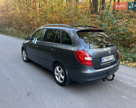 Серый Шкода Фабия, объемом двигателя 1.2 л и пробегом 210 тыс. км за 5750 $, фото 5 на Automoto.ua