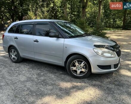 Сірий Шкода Фабія, об'ємом двигуна 1.6 л та пробігом 258 тис. км за 5500 $, фото 16 на Automoto.ua
