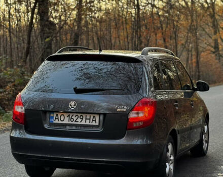 Серый Шкода Фабия, объемом двигателя 1.39 л и пробегом 316 тыс. км за 5600 $, фото 5 на Automoto.ua