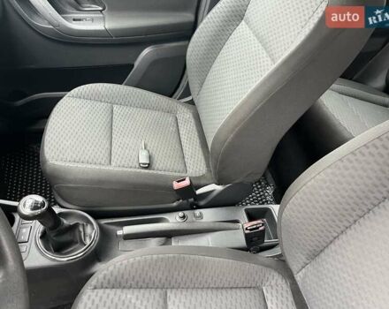 Серый Шкода Фабия, объемом двигателя 1.4 л и пробегом 165 тыс. км за 5800 $, фото 38 на Automoto.ua