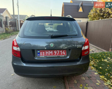 Сірий Шкода Фабія, об'ємом двигуна 0 л та пробігом 170 тис. км за 6000 $, фото 4 на Automoto.ua