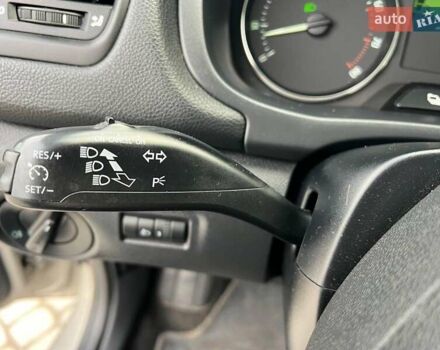 Серый Шкода Фабия, объемом двигателя 1.2 л и пробегом 208 тыс. км за 6990 $, фото 24 на Automoto.ua