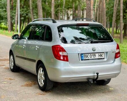 Серый Шкода Фабия, объемом двигателя 1.2 л и пробегом 147 тыс. км за 7400 $, фото 4 на Automoto.ua