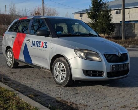 Серый Шкода Фабия, объемом двигателя 1.9 л и пробегом 286 тыс. км за 1999 $, фото 1 на Automoto.ua